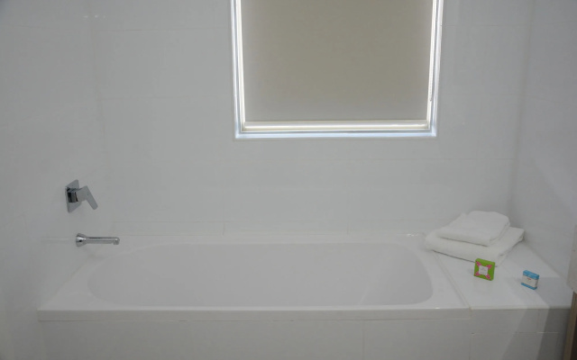 Ratsun Nadi Airport Apartment Hotel