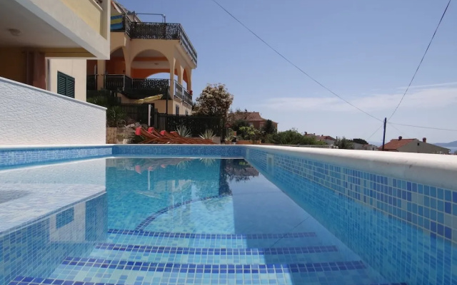 Stunning sea View Apartment With Swimming Pool and Jacuzzi a6