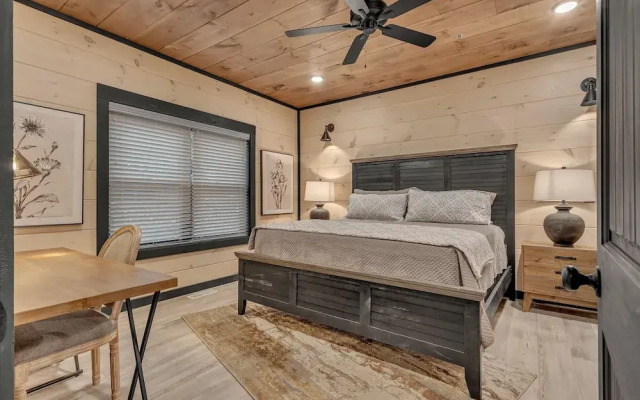 Pigeon Forge Large Cabins