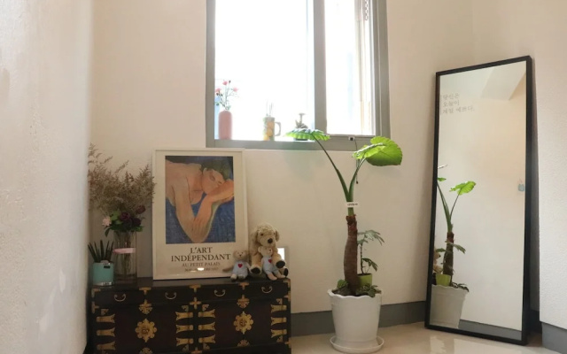 Oh Guesthouse Female Only (гостевой дом для женщин)
