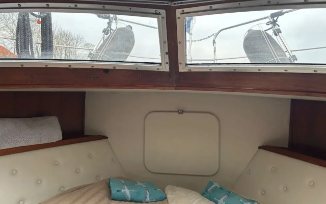 Riverside Boat Retreat on the River Thames