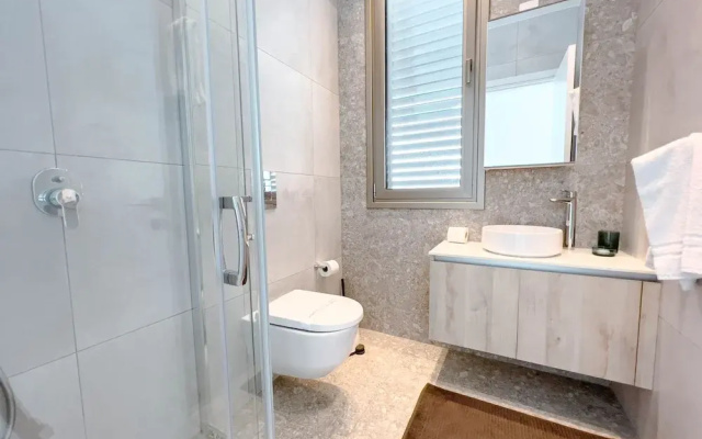 Azure Seaview - Jade Villa