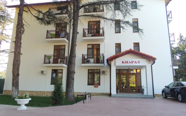 Kiaraz Start Hotel 1