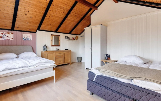 9 Person Holiday Home in Praesto