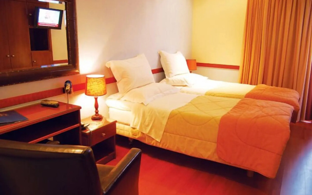 Ephira Hotel