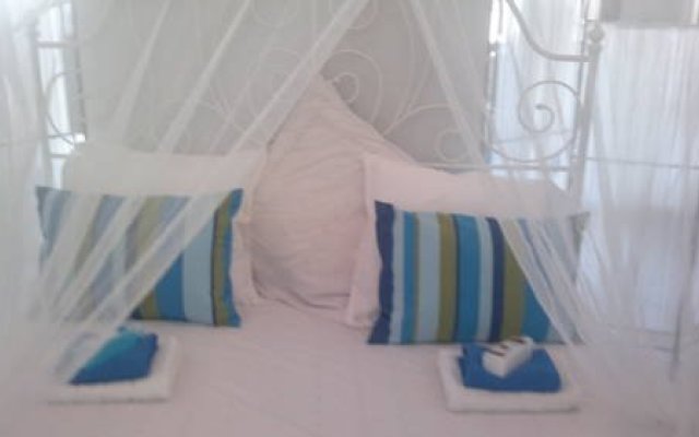 The Cottage At Finikoudes Beach in Larnaca, Cyprus from 165$, photos, reviews - zenhotels.com guestroom