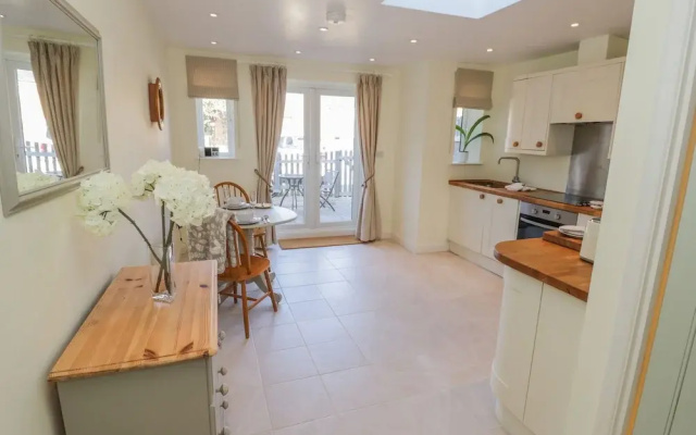 Bumble Cottage