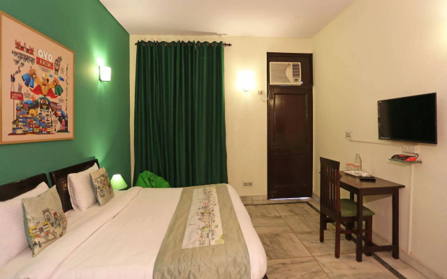 OYO Flagship Noida Spice Mall