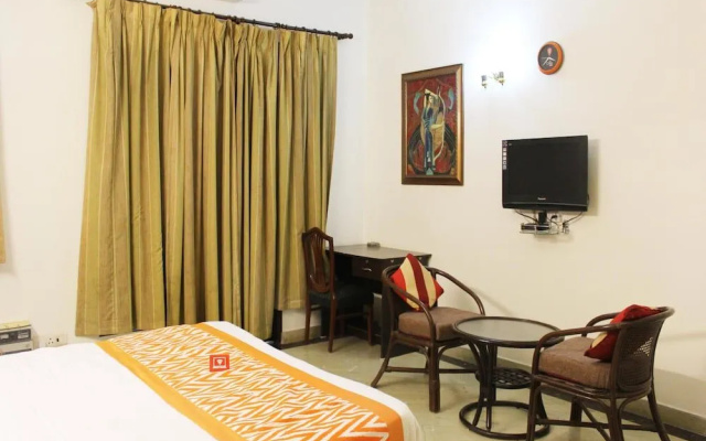 Oyo 2256 Hotel Excellency