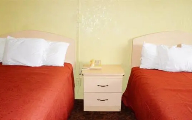 Royale Inn