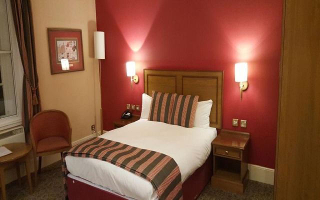 The Catherine Wheel Wetherspoon Hotel