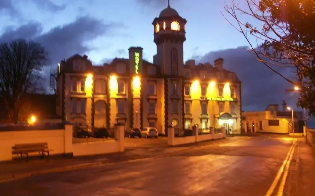 hotelImage