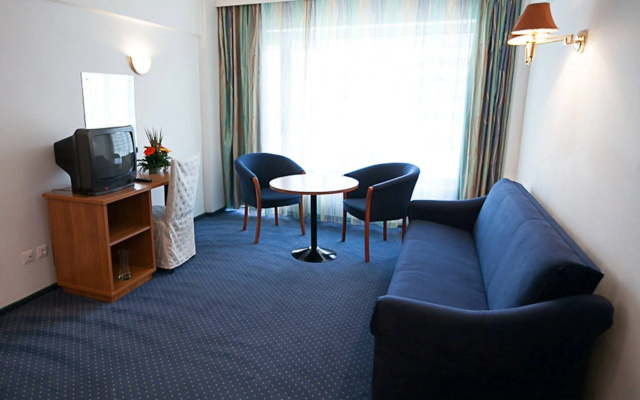 Best Western Hotel Savoy