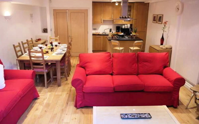 Royal College Street Apartments