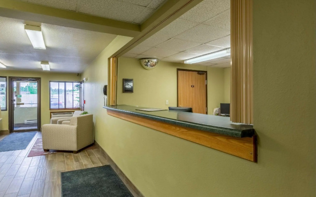Americas Best Value Inn Rhinelander