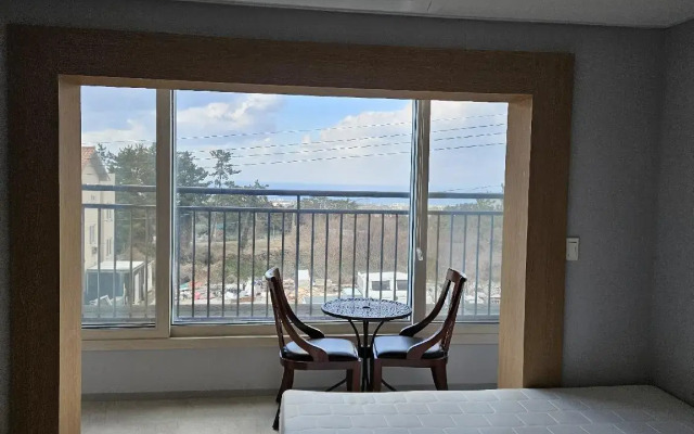 Jeju Hill Hotel