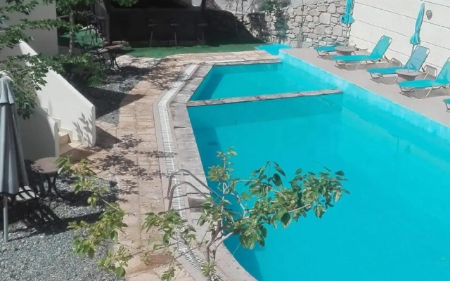 Sfinias Hotel