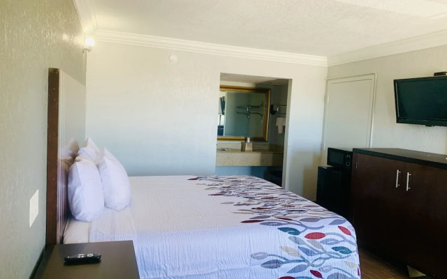 Budget Inn and Suites