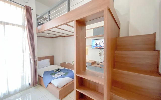Tidy Trendy Studio Apartment Dave