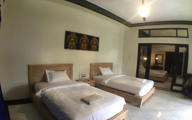 Senyum Villa