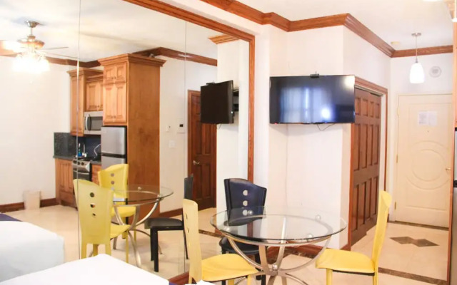 Hollywood Beach Resort-beautiful Studio Sleeps 4