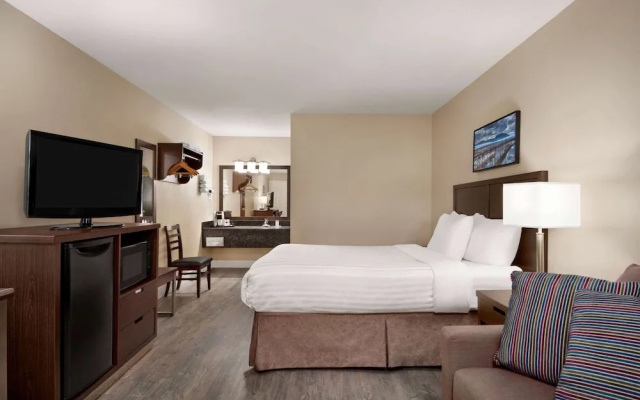 Travelodge Salmon Arm BC