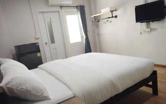 9TY Hotel