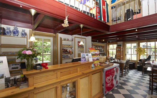 Chalet in Wiringherlant With Garden Terrace