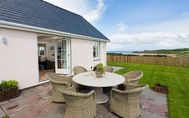 Lligwy Beach Cottage