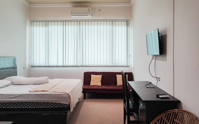 RedDoorz Plus Syariah Near Simpang Rimbo Jambi 2