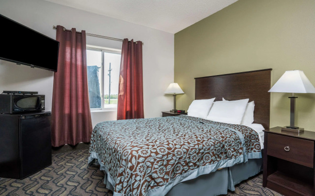 Days Inn by Wyndham Fargo/Casselton