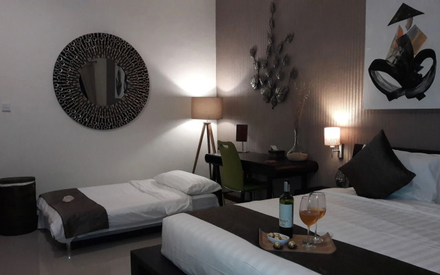 Exquisito Villa 2