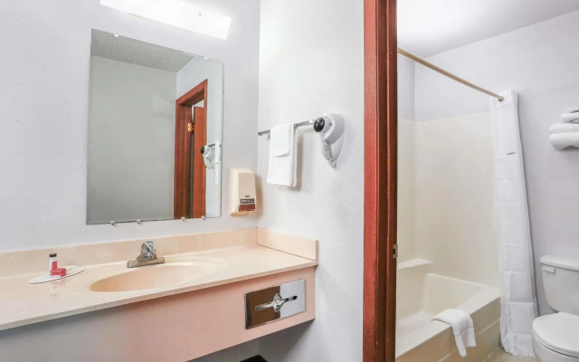 Travelodge by Wyndham Deer Lodge Montana