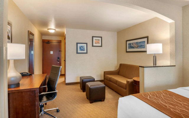 Comfort Inn & Suites Lincoln City