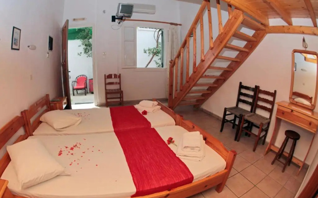 Glaros Guesthouse