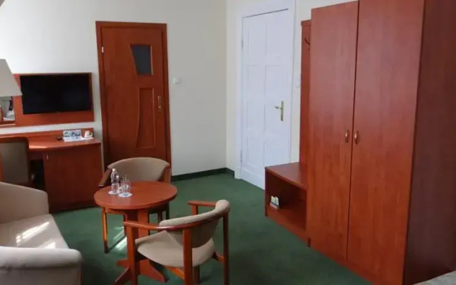 Hotel Wkra