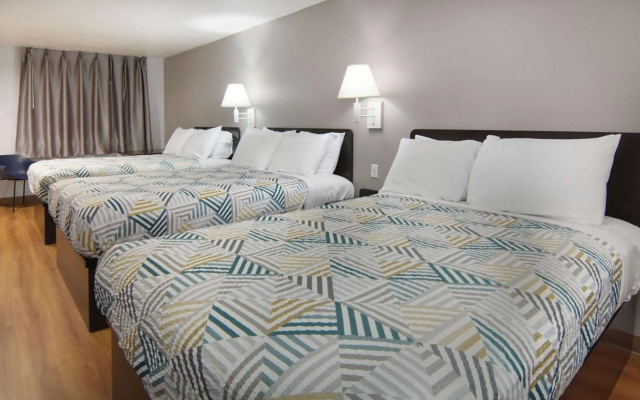 Motel 6 Lancaster, TX - DeSoto - Lancaster