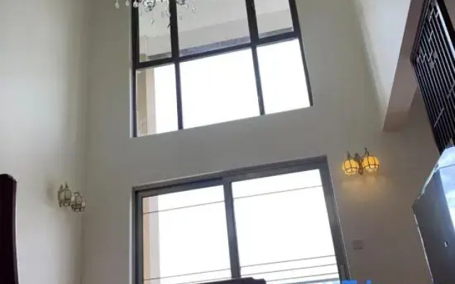 Lichuan High Speed Railway Station Huochai Share Penthouse Duplex Homestay