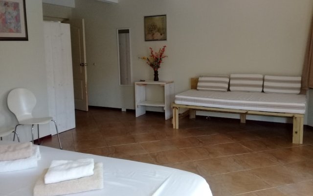 Bouganville B&B in Willemstad, Curacao from 89$, photos, reviews - zenhotels.com guestroom