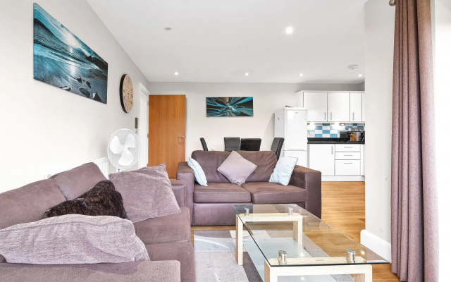 London Heathrow Living Serviced Apartments - Apt 2