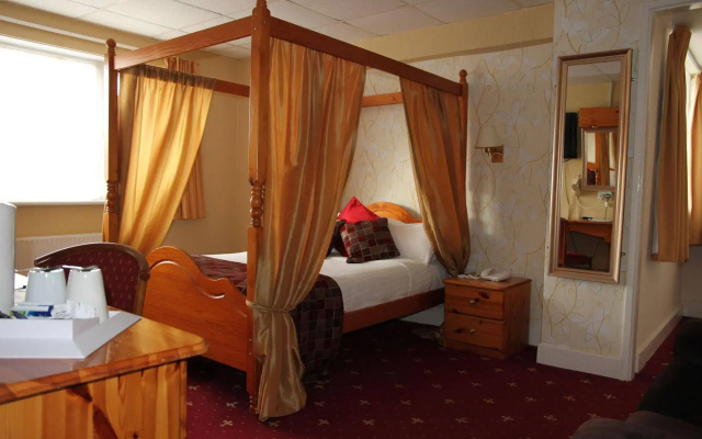 King Charles Hotel