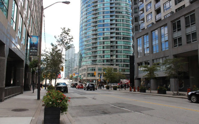 Park Suites Toronto - Element