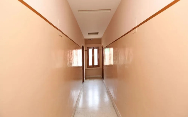 Oyo 18287 Akshya Hotel
