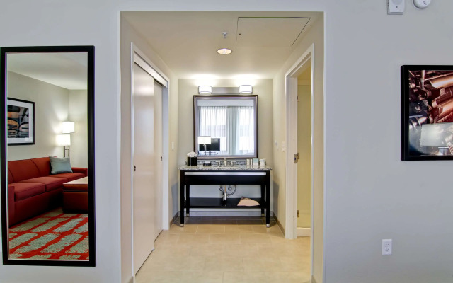 Hampton Inn & Suites Cincinnati-Downtown