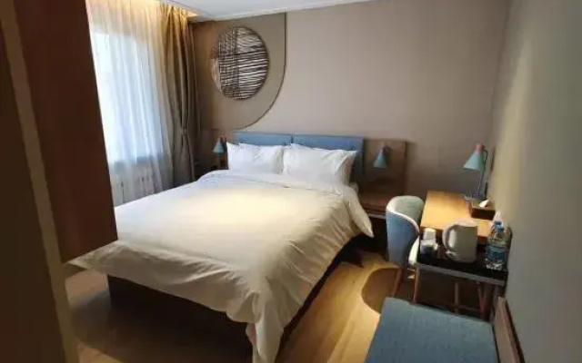 Homeinn · neo (Urumqi Huanghe Road Qitai Road District Hospital)