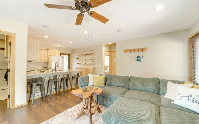 Outdoor Entertainment Spaces: Remote Pine Home!