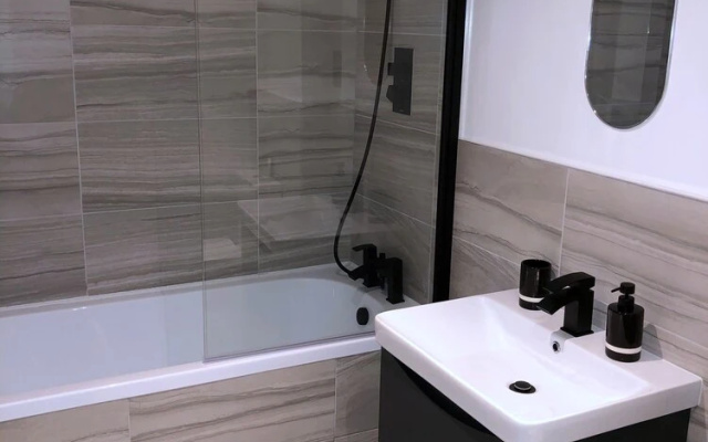 Super Modern Serviced Apartment in City Centre