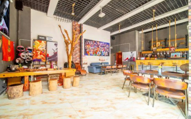 Yijiayi Holiday Hotel