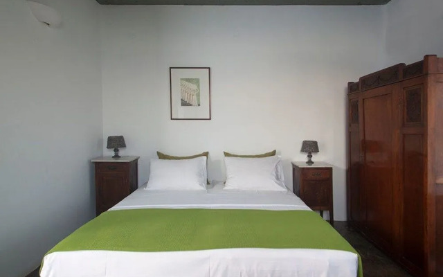 Oliaros Seaside Lodge