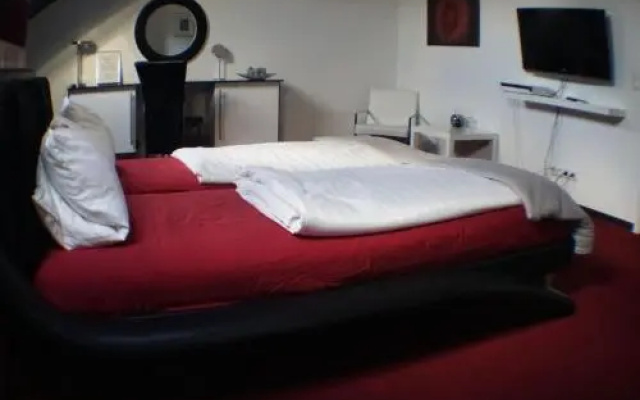 Hotel Come In
